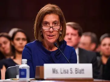 Lisa Blatt
